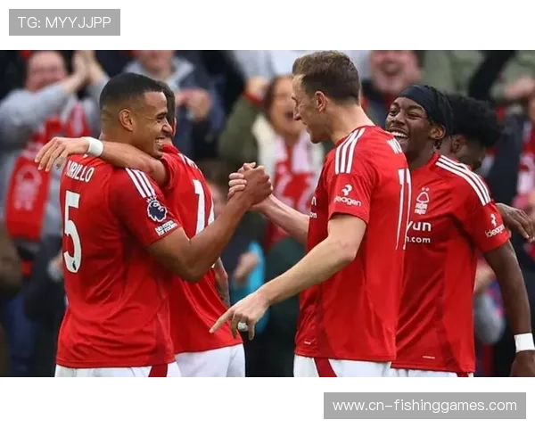 诺丁汉森林客场不败走势稳健，利兹联由守转攻失误频发